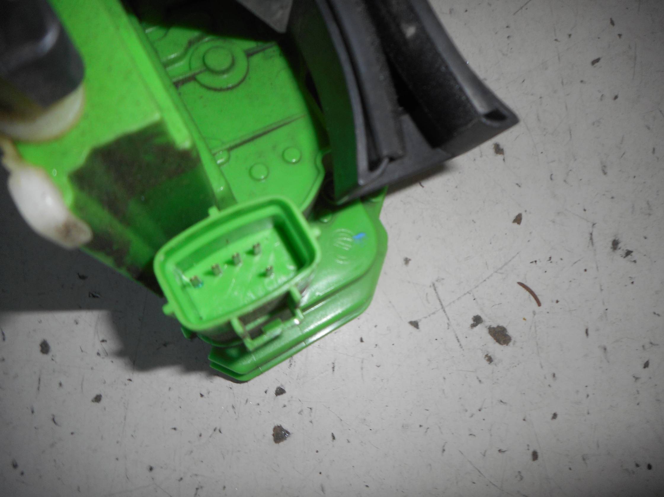 Serratura porta post. dx.